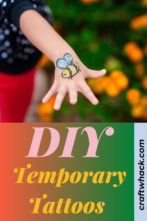 When kids are coloring they manage to get some of their color on their bodies. It’s not surprising that kids love tattoos. Craftwhack offers ideas for DIY temporary tattoos that the kids are… Diy Tatoos Temporary, How To Make A Fake Tattoo With Paper, Make Fake Tattoos, Fake Tattoo Diy, Diy Temporary Tattoo, Fake Tattoos For Kids, Temporary Tattoo Ideas, Make Your Own Tattoo, Tattoo Prints