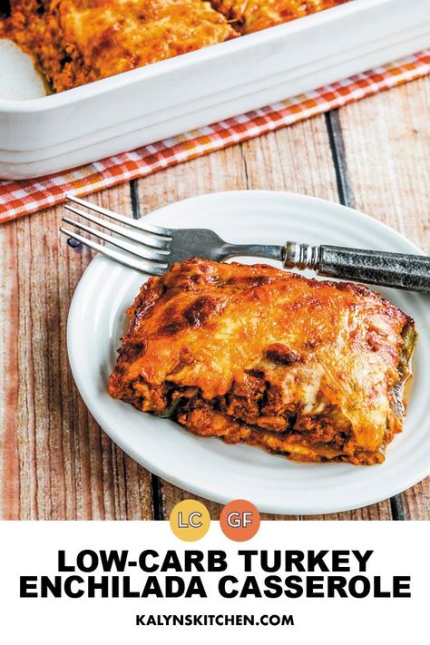 Keto Enchilada Casserole Ground Beef, Healthy Beef Enchilada Casserole, Beef Enchilada Casserole Low Carb, Low Carb Chicken Enchilada Bake, Macro Enchilada Casserole, Turkey Enchilada Casserole, Healthy Latin Recipes, Low Carb Enchiladas, Keto Entrees