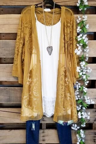 Outerwear | Plus-Size Kimonos & Plus-Size Cardigans | AHB – Angel Heart Boutique Curvy Bohemian Style, Western Fashion Plus Size, Modest Plus Size Fashion, Plus Size Women Outfits, Plus Size Lace Dress, Look Boho Chic, Plus Size Kimono, Plus Size Boho, Western Outfits Women