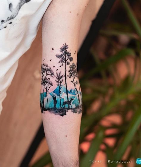 jaw-dropping watercolor tattoos © tattoo artist KORAY • KARAGÖZLER @koray_karagozler 💟👑💟👑💟👑💟👑💟 Tatuaje Trash Polka, Chicano Tattoos Sleeve, Watercolor Nature, Nature Tattoo, Clever Tattoos, Forest Tattoos, Tree Tattoo Designs, Watercolor Tattoos, Floral Tattoo Sleeve