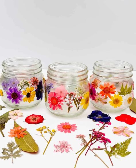 Flower Mason Jars, Sustainable Flowers Wedding, Pressed Flower Votive, Diy Mason Jar Flower Vase, Mason Jar Modge Podge Diy, Sustainable Crafts For Kids, Dried Flower Crafts For Kids, Flower Jars Decoration, Decorative Jars Ideas