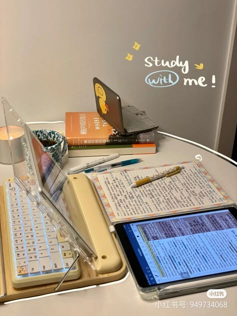 Art School Motivation, Study Life Aesthetic, Study With Me Aesthetic, Studying Girl, Studera Motivation, Studying Aesthetic, Study Life, Study Aesthetics, Study Desk Decor