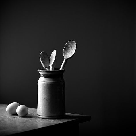 Simplistic Still Life [12/366] by Andrew Potter | via 500px:… | Flickr Macro Photography Setup, Macro Photography Abstract, Macro Fotografia, Photography Lighting Techniques, Macro Photography Tips, Macro Photography Nature, Macro Photography Flowers, Still Life Pictures, Life Drawing Reference