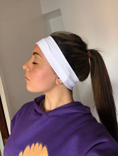 Sweatband Hairstyles Workout, Pulled Back Hairstyles, Athletic Headbands, Sports Hairstyles, Hair Stylies, Hair Band For Girl, Sporty Girls, Cute Swimsuits, Stylish Hair