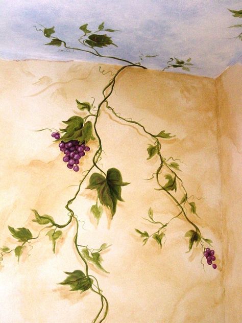 Pretty Murals Wall Paintings, Bird Scenery Painting, Birds Mural Painting, Wall Painting Birds, How To Paint Vines, Nature Murals Painted, Mural Hallway, Bird Murals, Birds Wall Painting