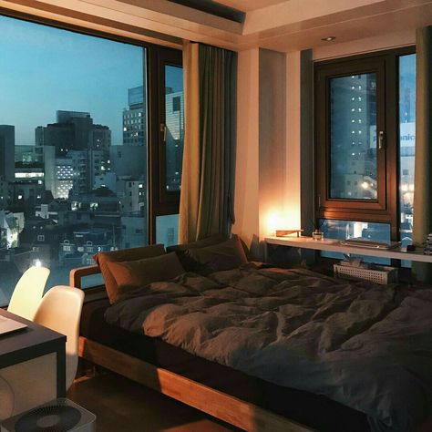 pιnтereѕт | nхcoleх ✨ Apartment View, City At Night, Aesthetic Rooms, Trendy Bedroom, Dream Apartment, Bedroom Layouts, Cozy Room, White Bedroom, Aesthetic Bedroom