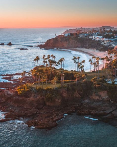 5 Breathtaking Photography Spots in Laguna Beach - Derek Liang Montage Laguna Beach, I Am Home, Breathtaking Photography, Laguna Beach California, Bts Vmin, Secluded Beach, California Photography, Aerial Photo, California Beach