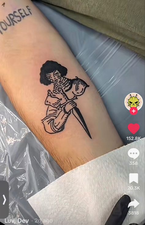 Joan of Arc tattoo minimalist black lineart Bite Mark, Kenny Ortega, Funky Tattoos, With Girlfriend, Sick Tattoo, Nail Tattoo, Joan Of Arc, Time Tattoos, Dream Tattoos