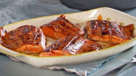 Artic Char Recipes, Whole Trout Recipes, Baked Trout, Arctic Char, Fish Recipes Baked, Trout Recipes, Pan Seared Salmon, Easy One Pot Meals, Salmon Fillets