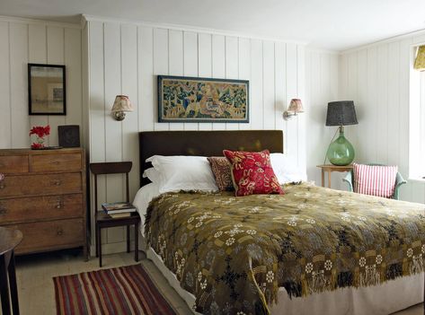 English Country House Style, Tongue And Groove Panelling, London House, New England Style, Country Bedroom, Table Vintage, Country Style Homes, Tongue And Groove, Spare Room