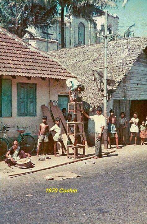 Lahore Fort Photography, Vintage Bangladesh, Old Pakistan, Fort Photography, Lahore Fort, 1950s Aesthetic, Traveling Circus, Sri Lanka Beach, Village Photos