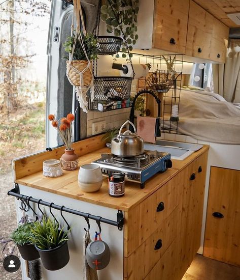 Van Storage Ideas, Tiny House Camper, Van Storage, Kombi Home, Caravan Renovation, Van Conversion Interior, Campervan Life, Build A Camper Van, Van Life Diy