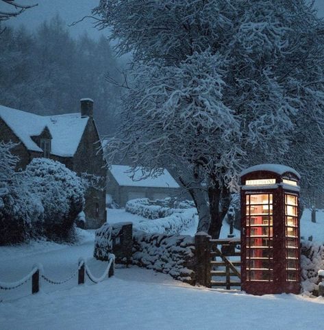 Gellert Grindelwald, Countryside Cottage, Cottage Christmas, Winter's Tale, Phone Booth, Winter Love, Winter Magic, Winter Scenery, Winter Beauty