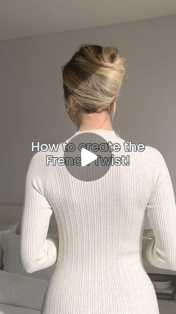 La Parisienne Stylée on Instagram: "How to create the easiest French Twist! 🤍 @alexgaboury" French Twist Medium Hair, Easy French Twist Medium Hair, Messy French Twist, Twist Medium, Messy French Twists, Easy French Twist, Parisienne Style, French Twist Hair, Twist Hair