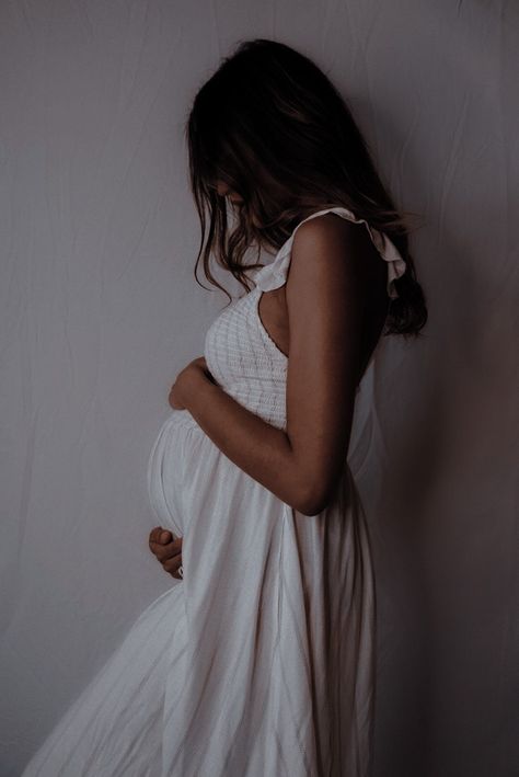 Lady Aesthetic, Pregnancy Belly Photos, Belly Photos, Pregnant Lady, Beautiful Pregnancy, Preggo Fashion, رعب نفسي, Aesthetic Tumblr, Future Mom