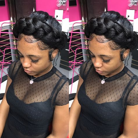 Halo Braid Hairstyles, Halo Braid Natural Hair, Halo Hairstyle, Braid Halo, Braided Halo Hairstyle, Braids Crown, Halo Braids, Halo Braid, Hairstyles For Black Hair