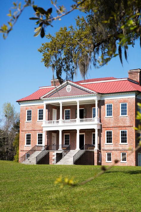 Step Inside South Carolina's Drayton Hall – Garden & Gun Drayton Hall, America Photo, Garden Steps, Mansions Homes, Historic Preservation, Charleston South Carolina, Step Inside, Historic Homes, Historical Sites