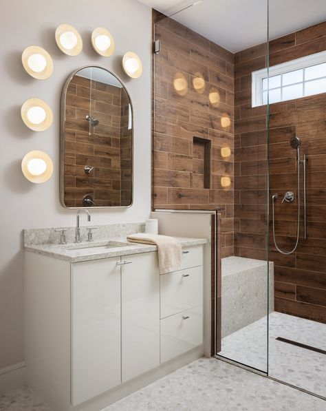 Brown Shower Tile, Tile Bathroom Walls, Brown Tile Shower, Brown Bathroom Tile, Tiles Painting, Bathroom Wallpaper Trends, Brown Tile Bathroom, Wood Tile Shower, Bathrooms Tiles