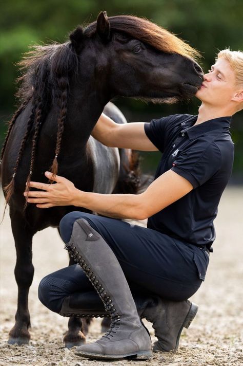 Jesse Drent, Matt Harnacke, Dressage, Equestrian, Kiss, Horses, Puppies, Quick Saves