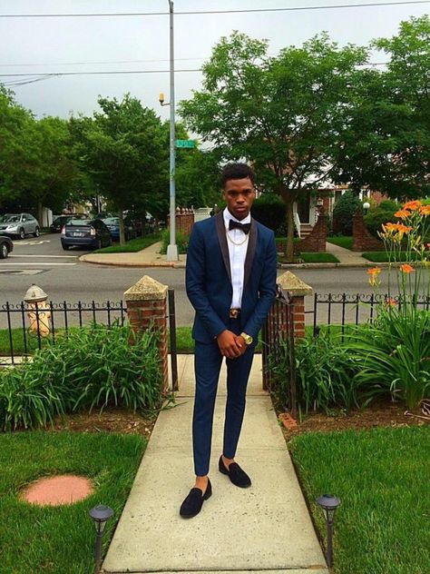 Killin it with the navy blue #navysuits #navy #suits #couple Prom Suit Outfits, Blue Prom Suit, Suit For Man, Suit For Prom, Prom Outfits For Guys, Homecoming Outfits For Guys, Prom Suits For Men, Prom Suit