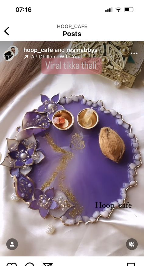 Resin Art Puja Thali, Resin Haldi Platter, Resin Aarti Thali, Resin Items To Sell, Resin Pooja Plate, Resin Art Pooja Thali, Resin Thali Ideas, Resin Pooja Thali Ideas, Haldi Plate