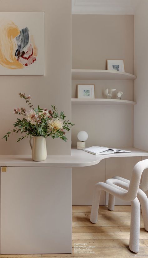 Desk Niche, Office In Bedroom, Scandi Bedroom, Modern Home Offices, Home Office Table, Happy New Home, Study Nook, Home Office Space, Exterior Decor