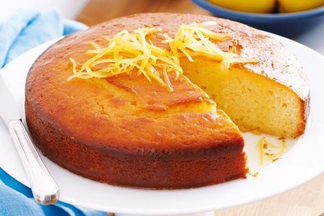 Lemon yoghurt cake with syrup Simple Syrup For Cakes, Lemon Syrup Cake, Lemon Yogurt Cake Recipe, Best Lemon Cake Recipe, Yogurt Cake Recipe, Lemon Yogurt Cake, Syrup Cake, Springform Pan Cake, Lemon Cakes