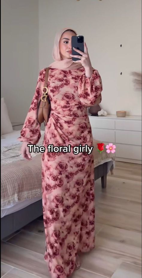 Summer Dresses For Hijab, Hijabi Formal Dresses, Hijabi Summer Dresses, Hijabi Dresses Casual, Modest Birthday Outfit, Hijabi Dresses, Modest Outfits Muslim, Bubble Clothes, Estilo Hijab