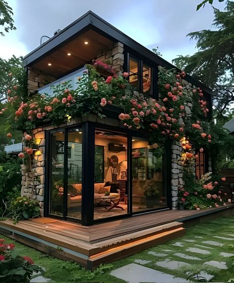 Tiny House Inspiration, Casa Vintage, Modern Tiny House, Container House Design, Tiny House Cabin, Sims House, Dream House Exterior, Tiny House Design, Dream House Decor