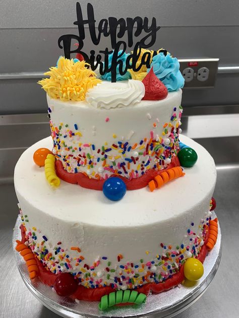 End Of Summer Cake Ideas, Birthday Tier Cake, Summer Cake Ideas, Double Layer Cake, Summer Cake, Summer Cakes, Baskin Robbins, Tier Cake, Layer Cakes