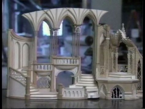 Beauty and the beast model Stage Castle Set Design, Beauty And The Beast Musical Set Design, Castle Stage Design, Broadway Set Design, Beauty And The Beast Broadway, Set Design Ideas, Technical Theatre, Theater Stage, Theatre Inspiration