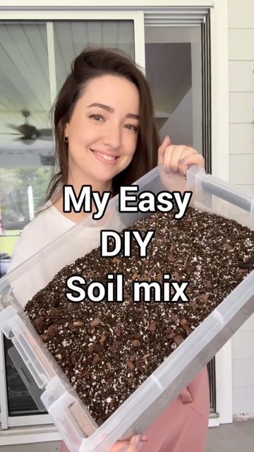 Melissa | YouTube | Houseplant Care Tips on Instagram: "This is my chunky mix I make for most of my houseplants minus my moss poles - I make them more chunky and some others I have potted into a different mix. You can find everything on my Amazon - linked in my bio ☺️ It is very aerated but my plants LOVE it! . . . . . . . #soil #pottingmix #diy #plantcare #houseplantcare #plantreels #plantsplantsplants #houseplantlove" Diy Orchids, Orchid Potting Mix, Ocean Forest, Fox Farm, Orchid Bark, Plants Diy, Houseplant Care, Growing Strawberries, House Plant Care