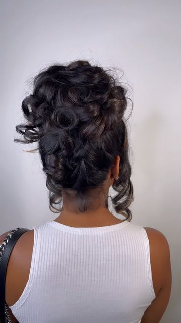 Messy Curly Updo Black Women, Up Done Hairstyles, Curled Updo Hairstyles Prom, Pinned Up Curls, Pinned Updo Hairstyles, High Bun With Curls Hanging Down, Updo Hairstyles With Curls, Bun Updos For Prom, Bride Hairstyles Updo Bun Loose Curls