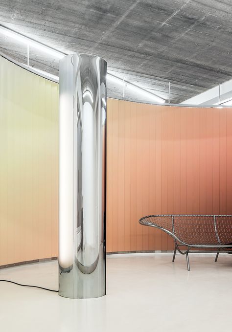 In Brussels, New Designs at the Place Where Art, Architecture, and Industry Meet - Sight Unseen Collaborative Furniture, Store Concept, Ombre Wall, Column Design, Dark Interiors, Decoration Inspiration, Shop Interior, Furniture Design Modern, Commercial Interiors