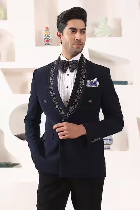 Designer Tuxedo For Men, Black Designer Tuxedo, Gents Suit Design, Jodhpuri Suits For Men Wedding, Fancy Kurta For Men, Western Outfits For Men, Indo Western Outfits For Men, Gents Suits, Designer Tuxedo