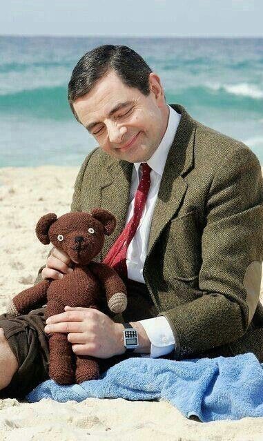 Mr Bean And Teddy, Mr Bean Teddy Bear, Mr Bean Teddy, Ms Bean, Mr Bean Funny, English Seaside, British Icons, Rowan Atkinson, Cool Pictures For Wallpaper