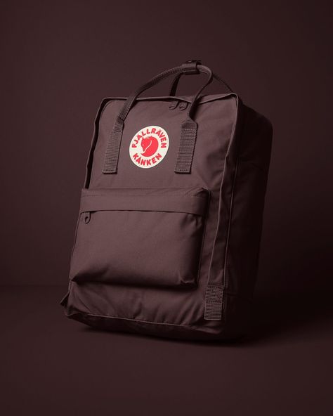 Facebook Fjallraven Kanken, Blackberry, Backpacks