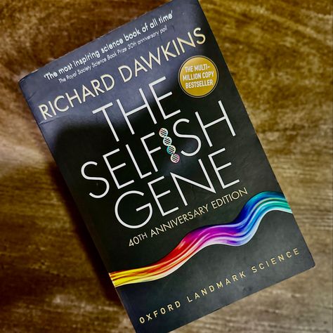 The Selfish Gene by Richard Dawkins The Selfish Gene, Books Recs, Richard Dawkins, Listening Music, Bday Gifts, Peaceful Place, Books I Read, Psychology Books, The Best Books