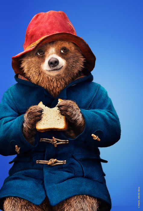 And he always keeps a marmalade sandwich under his hat, in case of emergencies. Paddington Film, Paddington Bear Toy, Paddington Bear Party, Oso Paddington, Paddington 2, Paddington Bear, Bear Party, The Best Films, Fantasy Movies