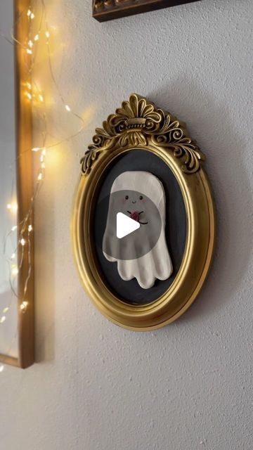 Amanda on Instagram: "Ghost handprint keepsake 👻

I’ve been making this craft with my daughter for a few years, and when I saw these frames @dollartree I knew this was the perfect way to mount this year’s handprint ghost.

Materials:
Dollar Tree frame
Crayola model magic clay 
Black sharpie
Knife to cut outline
Paintbrushes

Optional:
Blush for cheeks 
Black acrylic paint to distress frame
White chalk to distress background 

Allow your clay to full dry and then adhere to the frame with superglue/E6000. Display in your child’s room each year for Halloween and watch their little boo crew grow 🥹👻
 
#diycrafts #dollartree #dollartreediy #halloweenart #diyhalloween #keepsake #diygifts #kidscrafts #diydecor #halloweenideas #craftideas #halloweendecor #spookyseason #handprint" Handprint Ghost, Model Magic Clay, Crayola Model Magic, Dollar Tree Frames, Handprint Keepsake, Keepsake Ideas, Tree Frame, Model Magic, Halloween Preschool