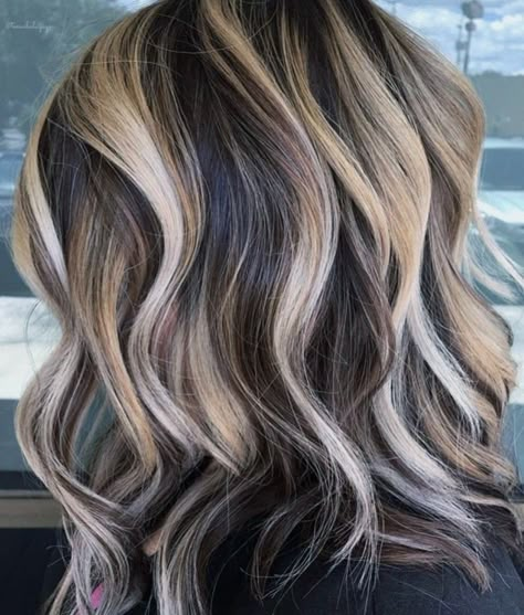 Spring Summer 2024 Hair Trends, Balyage Long Hair Brunette To Blonde, Summer Color Hair, Popular Hair Colors 2024, Caramel Hair Color, Fall Hair Colors For Blondes, Hair Colors For Blondes, Body Nails, Rambut Brunette