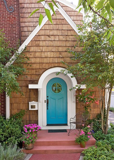 front-exterior-round-top-door-81944ed2 Aqua Front Doors, Vintage Homestead, Wm Logo, Wreath Painting, Teal Front Doors, Front Door Inspiration, Turquoise Door, Blue Front Door, Turquoise Front Door