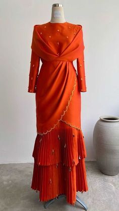 Stylish Dresses For Wedding Indian, Draping Fashion, Indian Gowns Dresses, Muslim Fashion Dress, Boutique Dress Designs, Stylish Party Dresses, Party Wear Indian Dresses, Stylish Dress Book, Elegant Dresses For Women