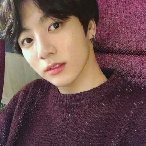 Jeongguk Jeon, Jungkook Selca, Jeon Jeongguk, Fan Fiction, Bts Members, Jungkook Cute, Jung Kook, Foto Jungkook, Baby Star