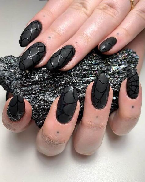 Gold Halloween Nails, Spider Web Nail Art, Web Nail Art, Matte Black Nail Polish, Spider Web Nails, Web Nails, Black Almond Nails, Nail Pics, Modern Nail Art