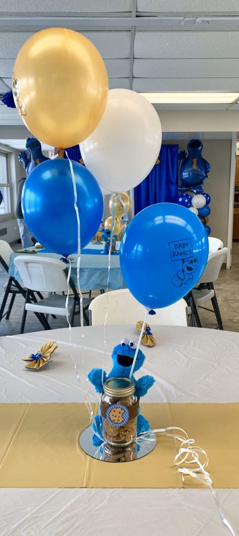 Cookie Monster Table Decorations, Cookie Monster Centerpiece Ideas, Cookie Monster Baby Shower Ideas, Cookie Monster Centerpiece, Monster Centerpieces, Baby Cookie Monster, Cookie Monster Birthday Party, Cookie Birthday, Monster Baby Showers