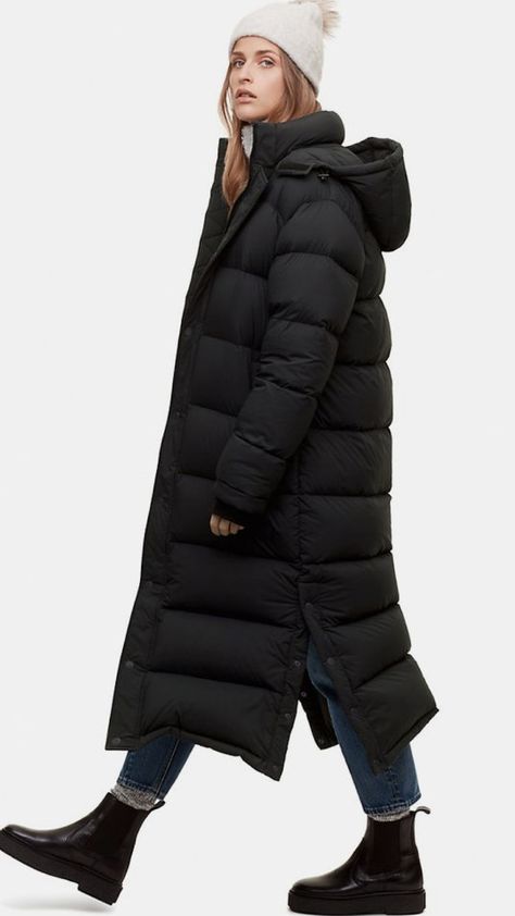 Long Puffer Outfit, Long Puffer Coat Outfit, Long Black Puffer Coat, Puffer Coat Outfit, Puffer Outfit, Long Winter Jacket, Winter Coat Outfits, Puffer Jacket Outfit, Long Puffer Jacket