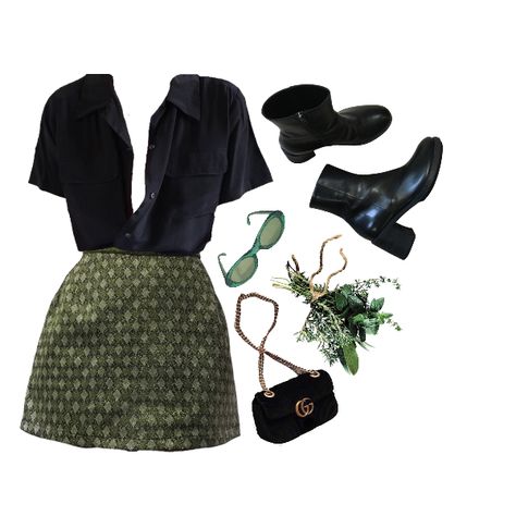 Gucci Chain Bag, Gucci Chain, Skirt Styling, Composition Techniques, Slouchy Sweater, Neue Outfits, Cargo Skirt, Swaggy Outfits, Mode Inspo