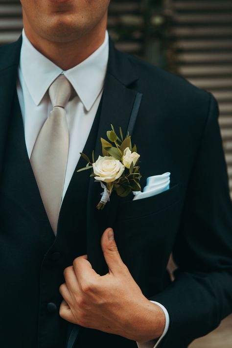 Summer Wedding Boutonniere | Contemporary Cool Wedding at The Bell Tower Aesthetic Wedding Groom Suit, Black And Gold Groom Suit, Black Suit With Tan Tie, Wedding Suit Inspiration, Men’s Wedding Details, Men’s Wedding Tux Styles, Men’s Tux Wedding, Groom Suit Winter Wedding, Classy Groom Attire