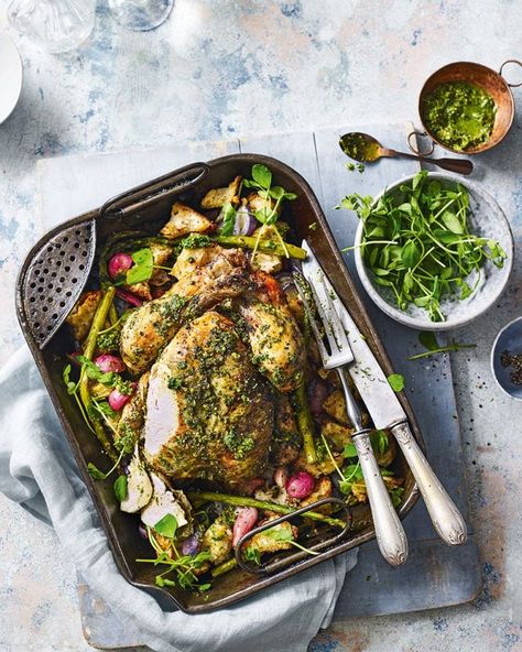 Roast chicken with basil, mint and pistachio pesto Making your own pesto is one of the easiest – and useful – things that you can make in the kitchen. Try our basil, mint and pistachio version, then use it in this incredible roast chicken dish to really turn your Sunday lunch up a notch. Summer Roast Recipes, Chicken With Basil, Pistachio Pesto, Basil Chicken, Slow Cooked Beef, Delicious Magazine, Roast Chicken Recipes, Chicken Dish, Roast Dinner